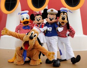 disney-cruise-singapore-2025-mickey-friends